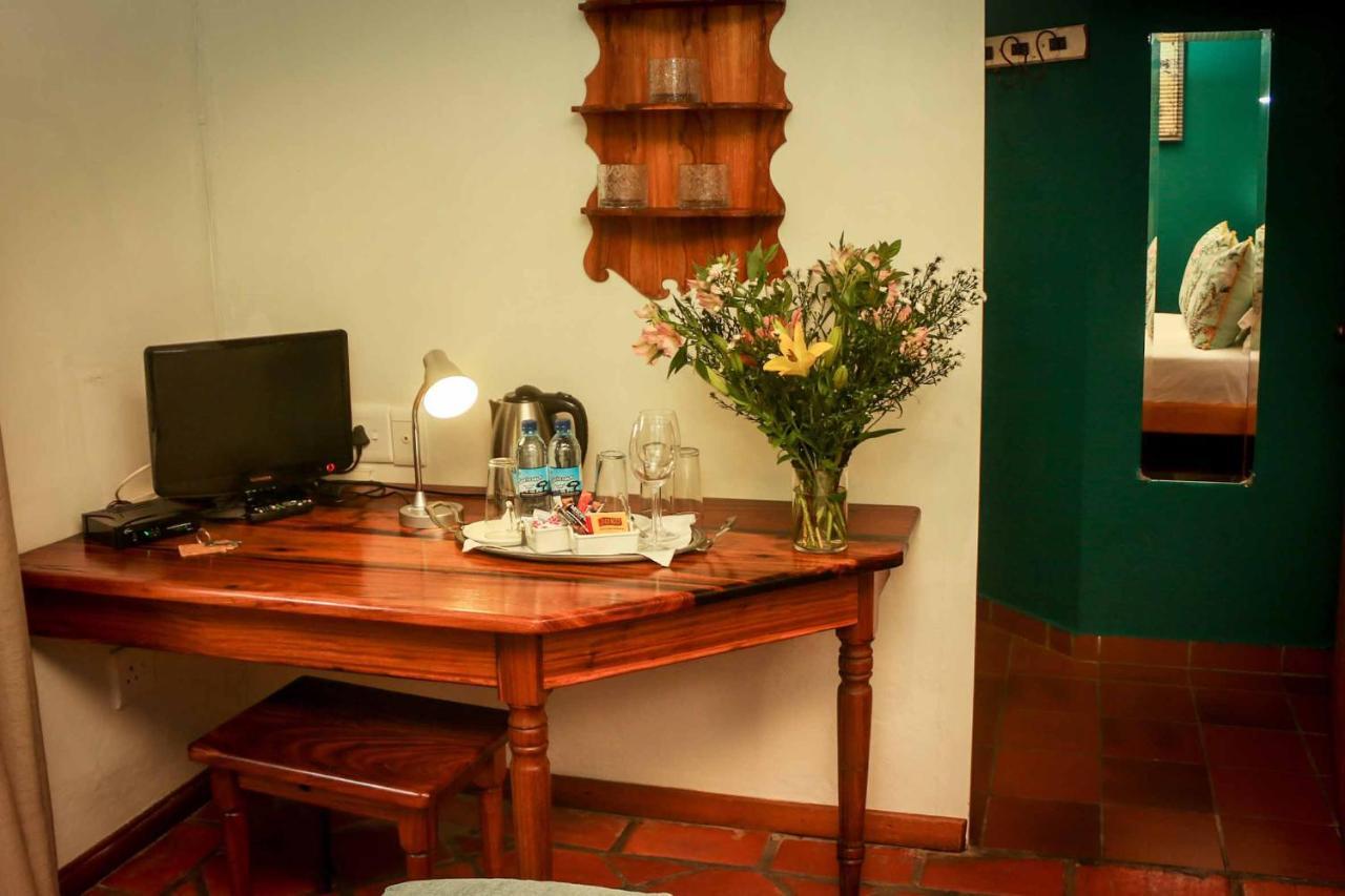 Old Mill Guest House Swellendam Exteriör bild